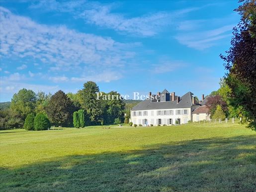 Maison 16 pièces 917 m² · à Bar-sur-Aube · 917 m² · 790 000 €