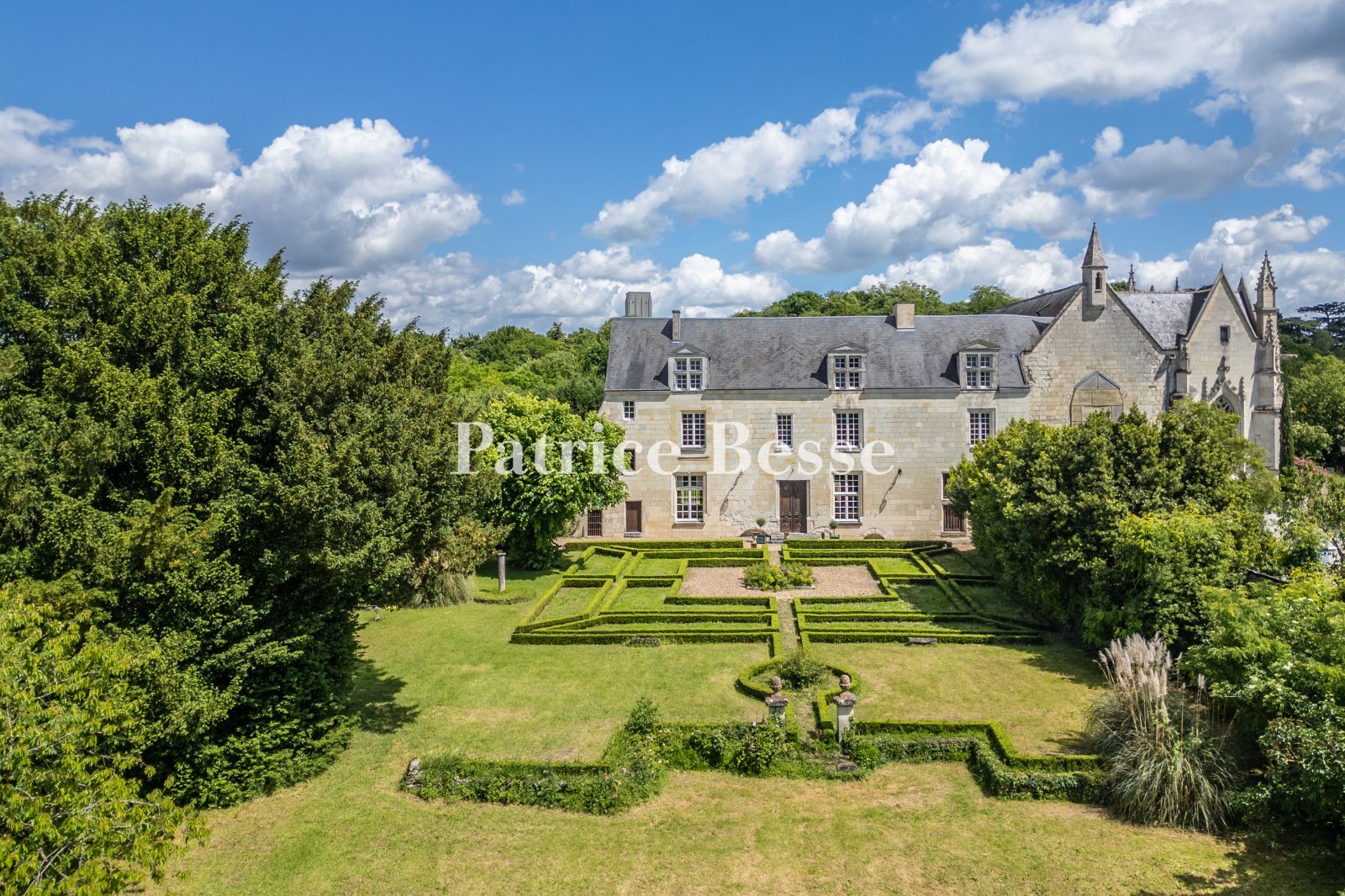 Maison à vendre, 470m², Chinon