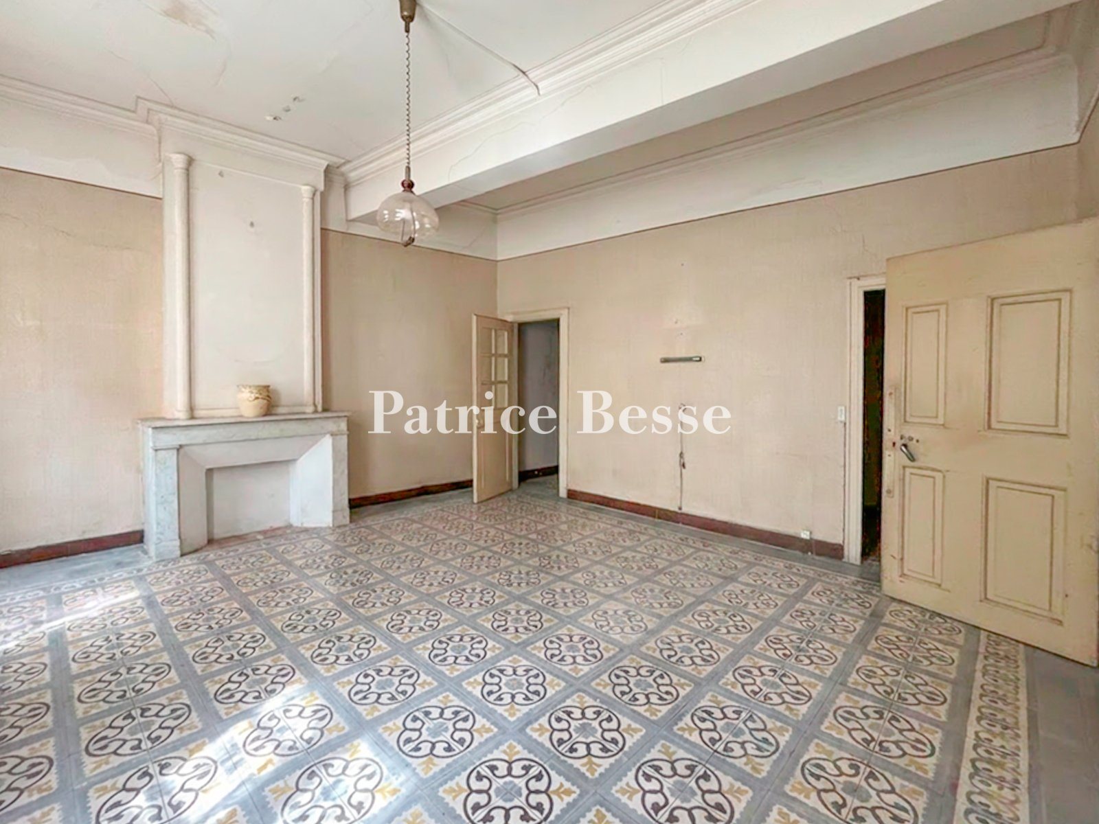 Maison à vendre, 567m², Beaucaire