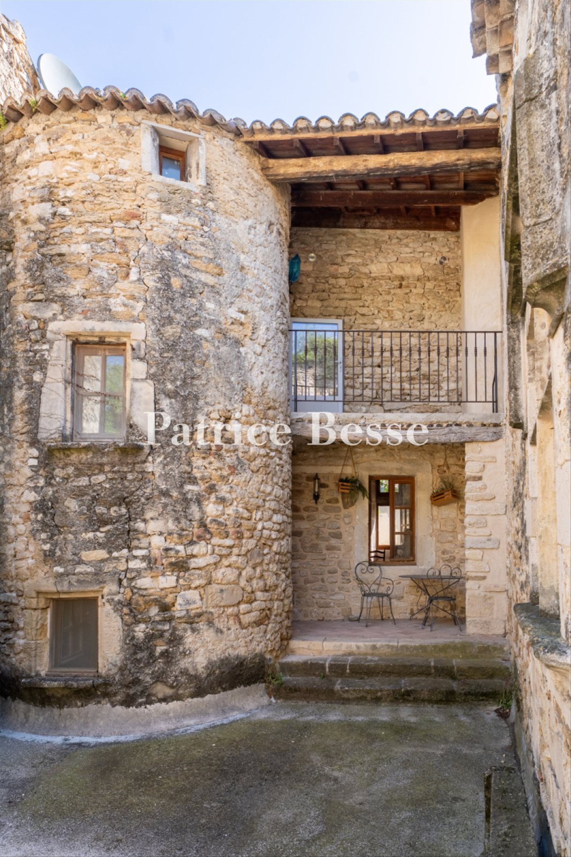 Maison à vendre, 340m², Grignan