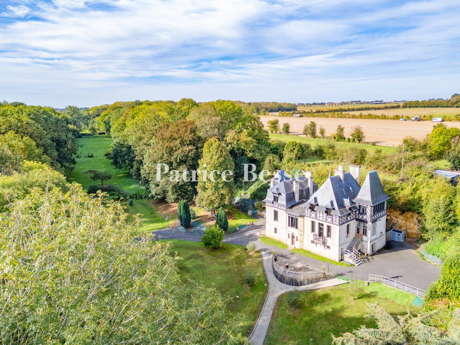 Maison à vendre, 350m², Luc-sur-Mer