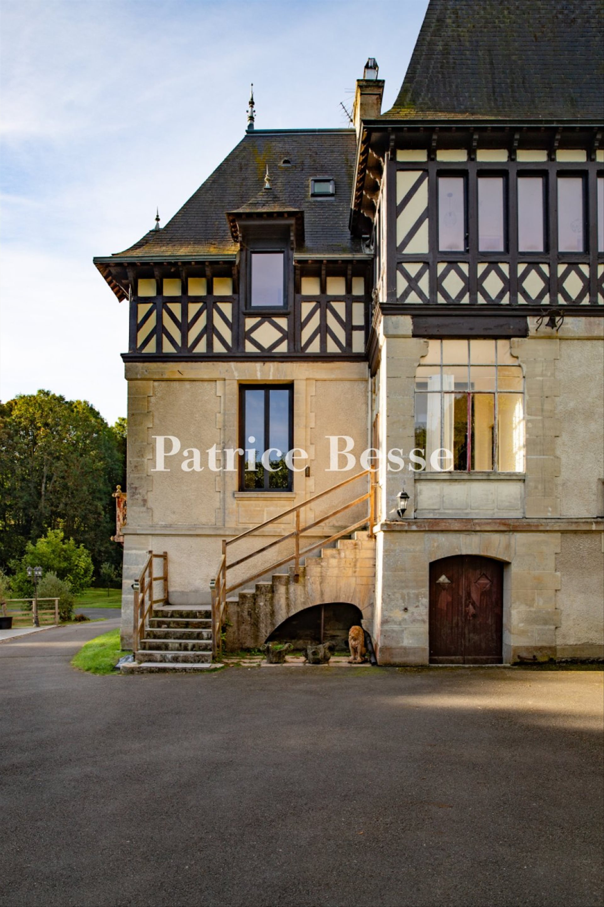 Maison à vendre, 350m², Luc-sur-Mer