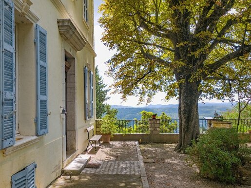 Maison 12 pièces 300 m² · à Montauroux · 300 m² · 1 380 000 €