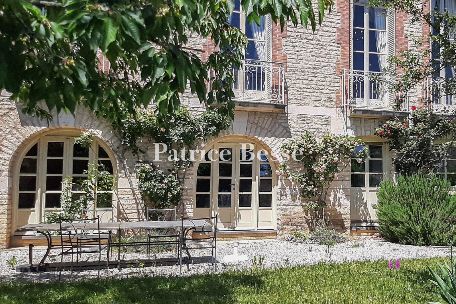 Maison à vendre, 470m², Châtillon-sur-Seine