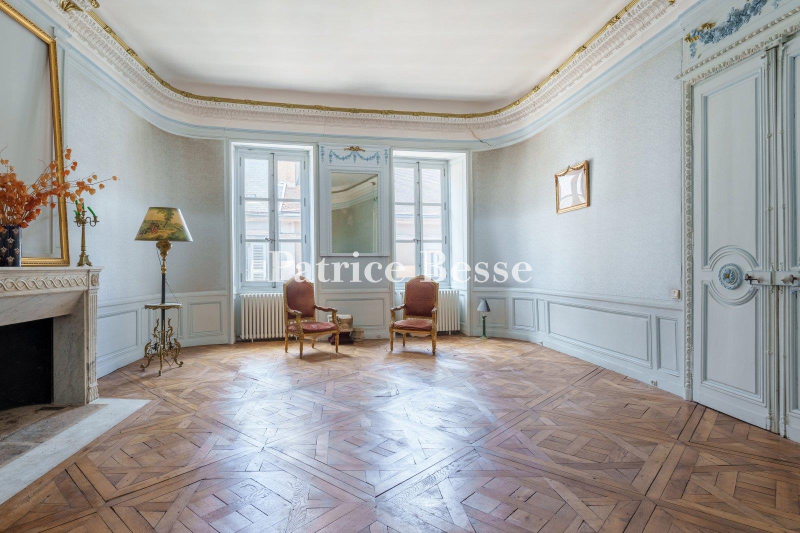 Maison à vendre, 390m², Autun