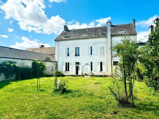 Maison 13 pièces 340 m² · à Milly-la-Forêt · 340 m² · 990 000 €