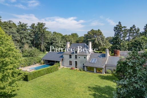 Maison 8 pièces 250 m² · à Nantes · 250 m² · 850 000 €