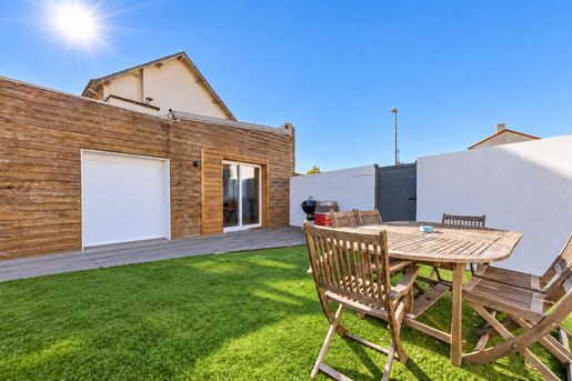 Maison 7 pièces 165 m² · à La Rochelle · 165 m² · 556 500 €