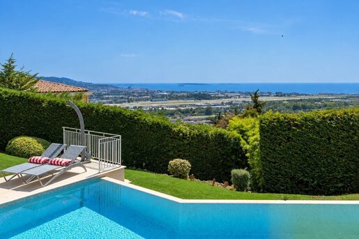 Maison 211 m² · à Mandelieu-la-Napoule · 211 m² · 1 990 000 €