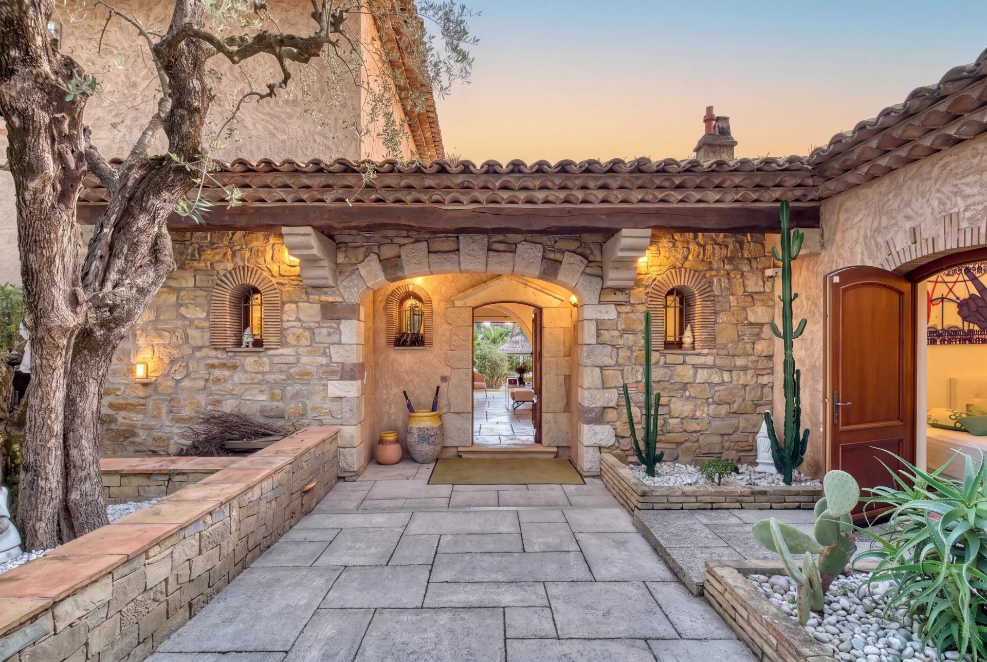 Maison à vendre, 278m², Mouans-Sartoux