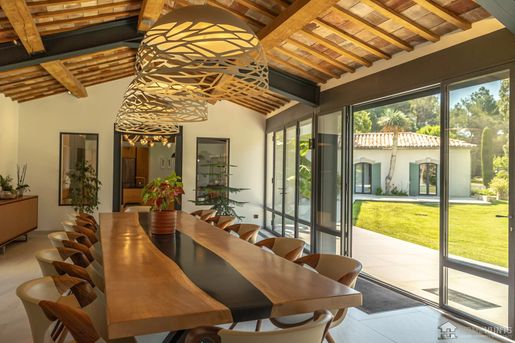Maison 600 m² · à Pernes-les-Fontaines · 600 m² · 4 900 000 €