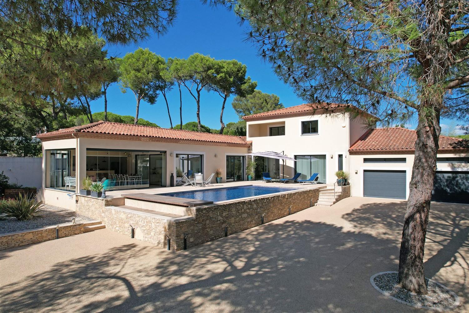 Maison à vendre, 288m², Nages-et-Solorgues