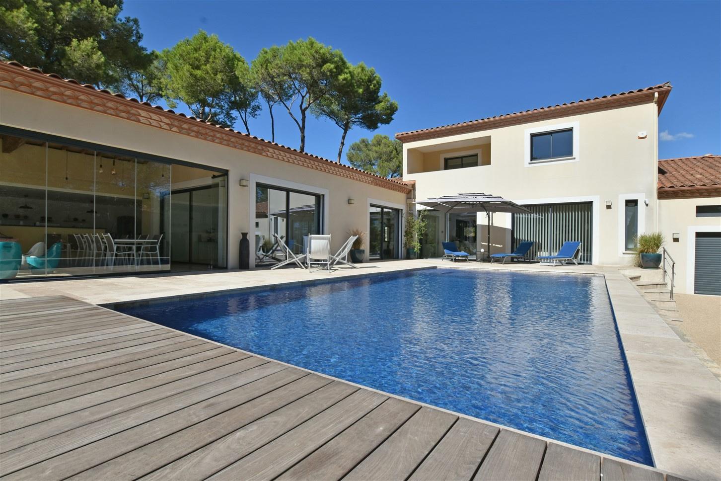 Maison à vendre, 288m², Nages-et-Solorgues