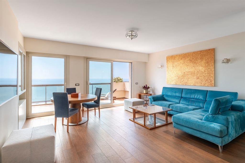 Appartement à vendre, 128m², Roquebrune-Cap-Martin