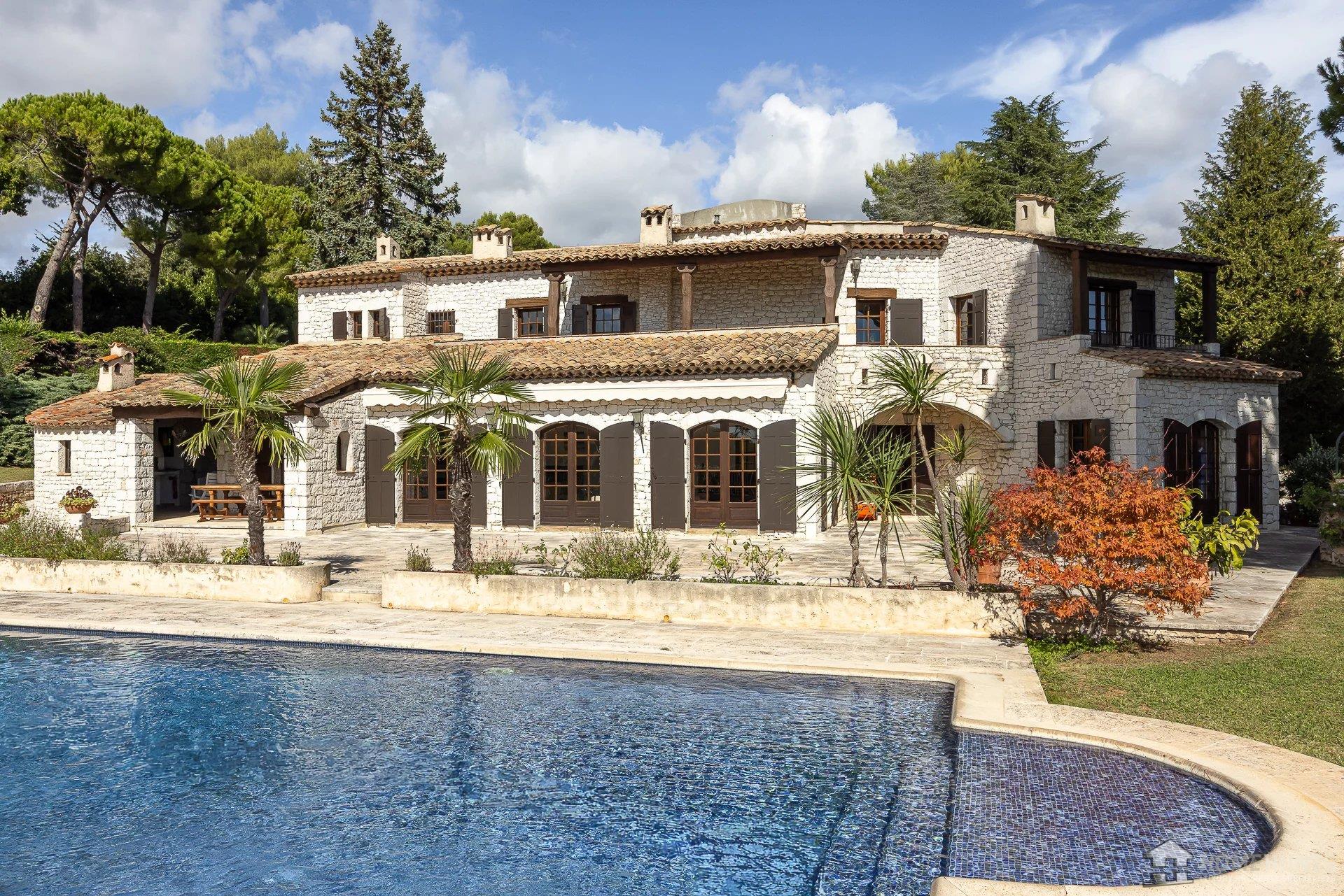 Maison à vendre, 256m², Saint-Paul-de-Vence