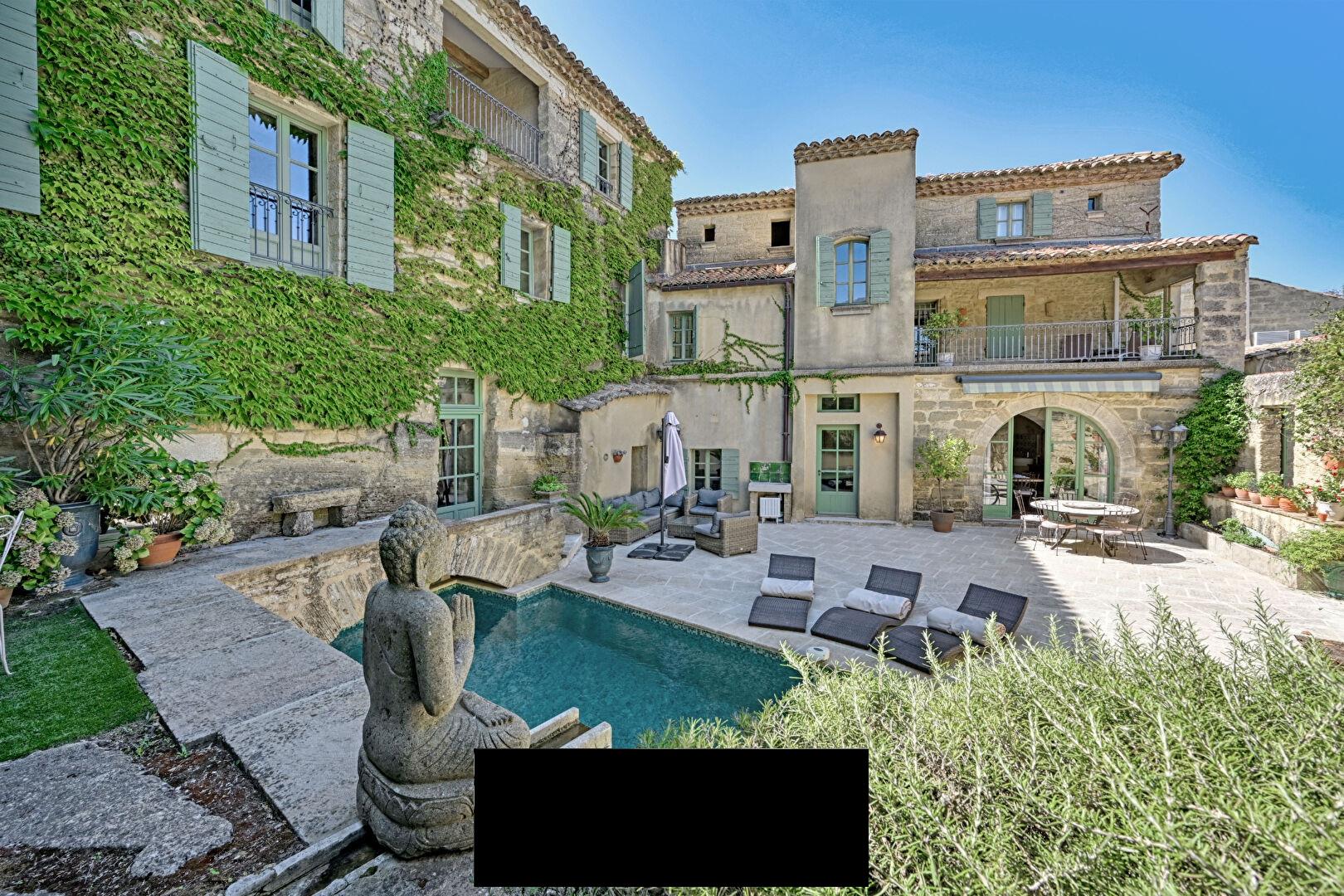 Maison à vendre, 365m², Uzès