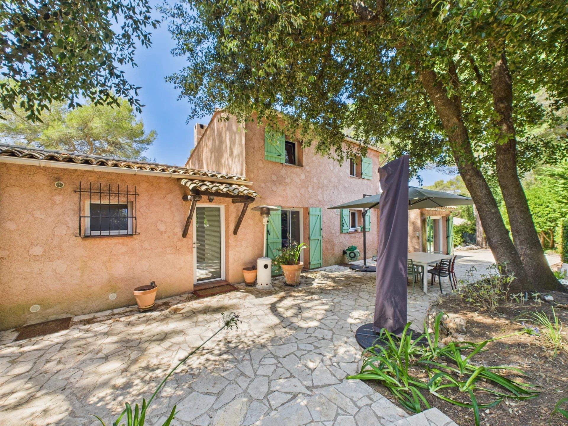 Maison à vendre, 160m², Valbonne