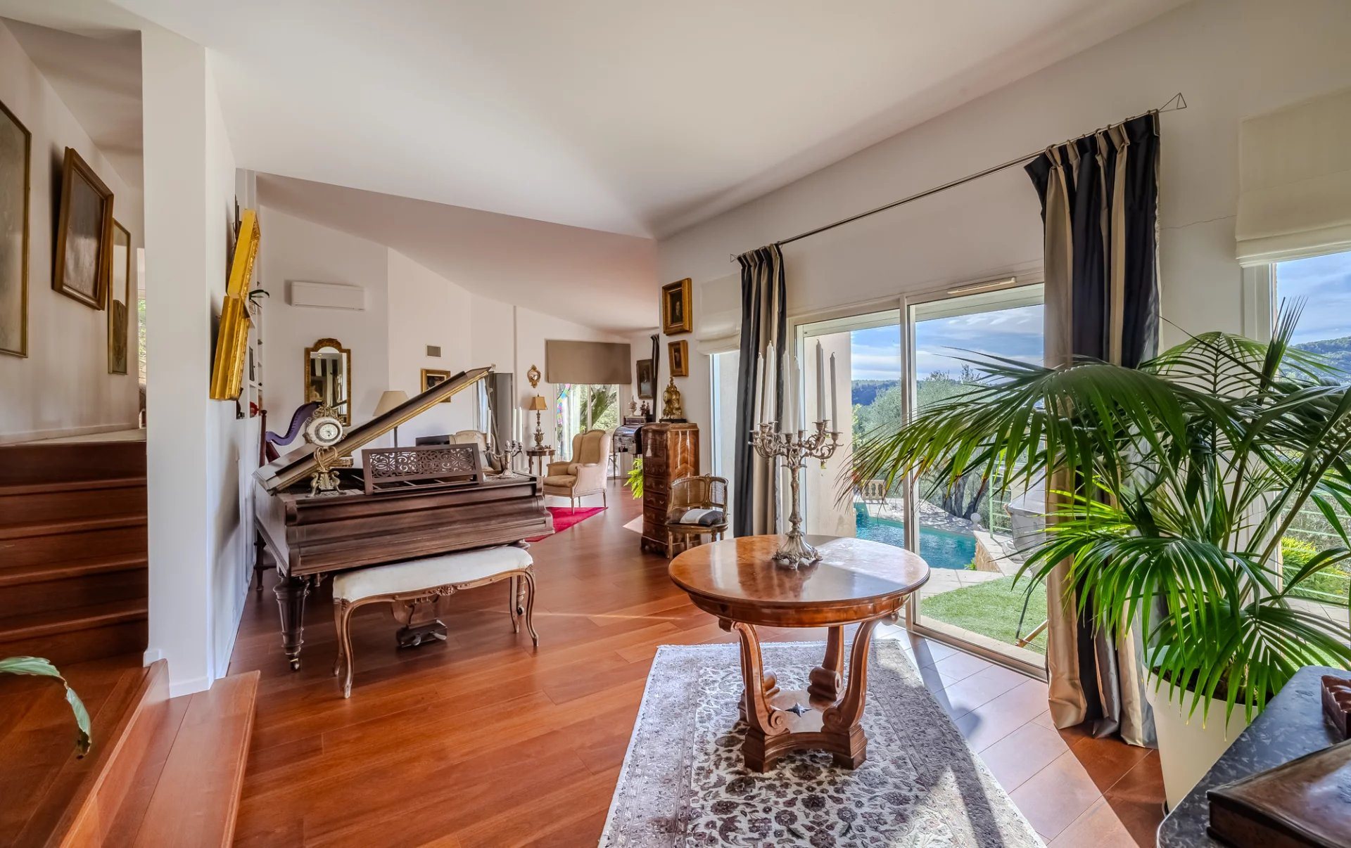 Maison à vendre, 220m², Tourrettes-sur-Loup