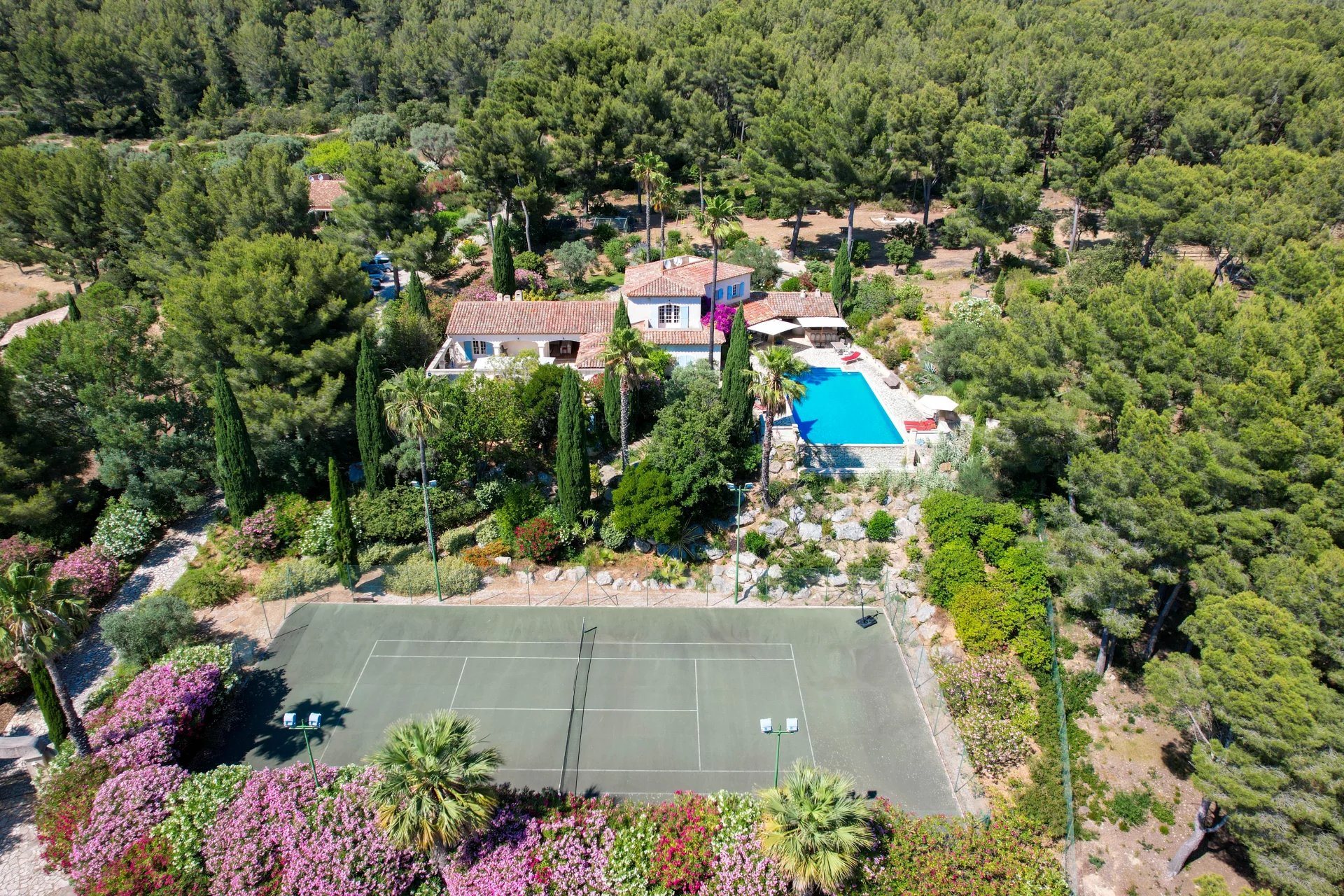 Maison à vendre, 380m², Saint-Cyr-sur-Mer