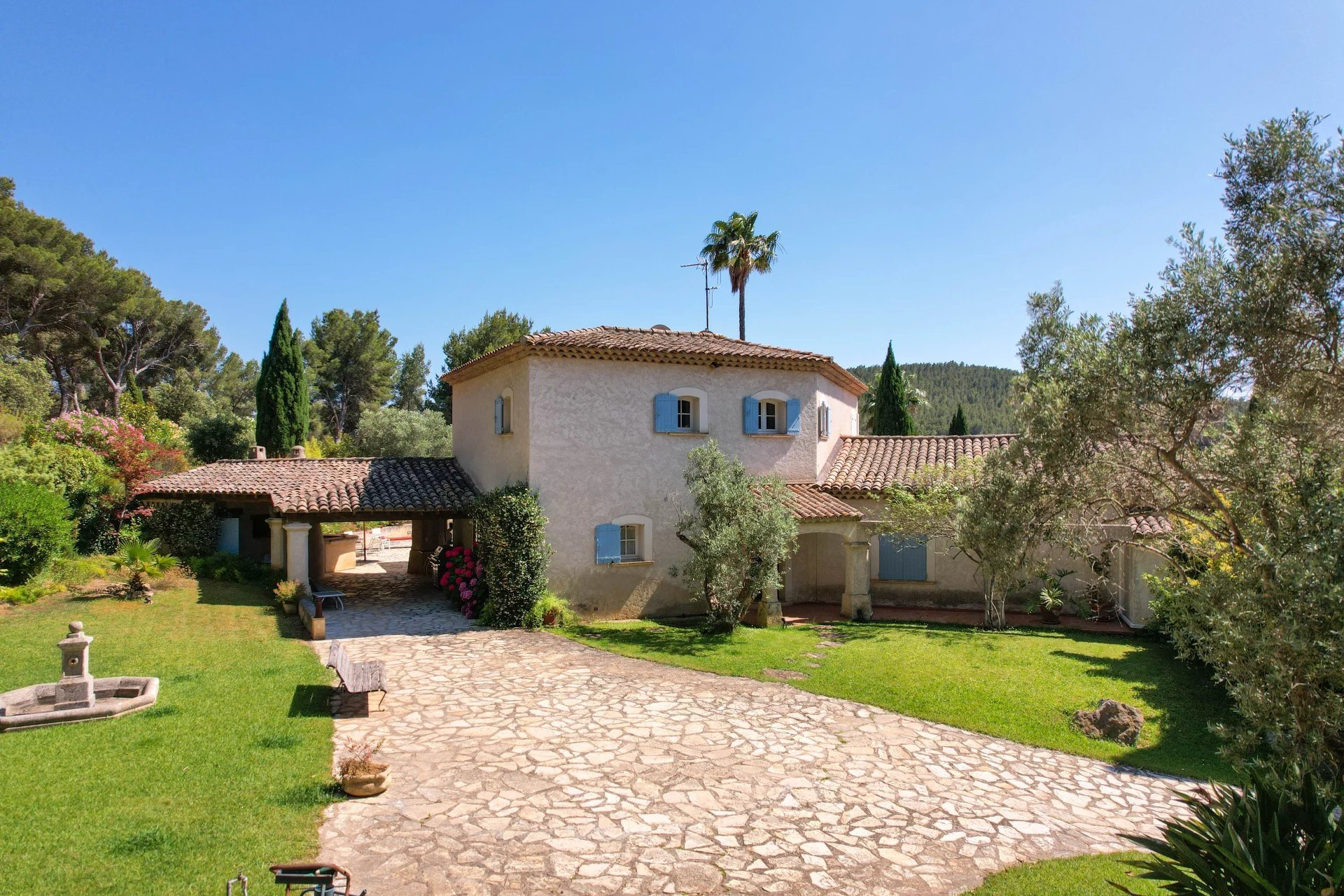 Maison à vendre, 380m², Saint-Cyr-sur-Mer