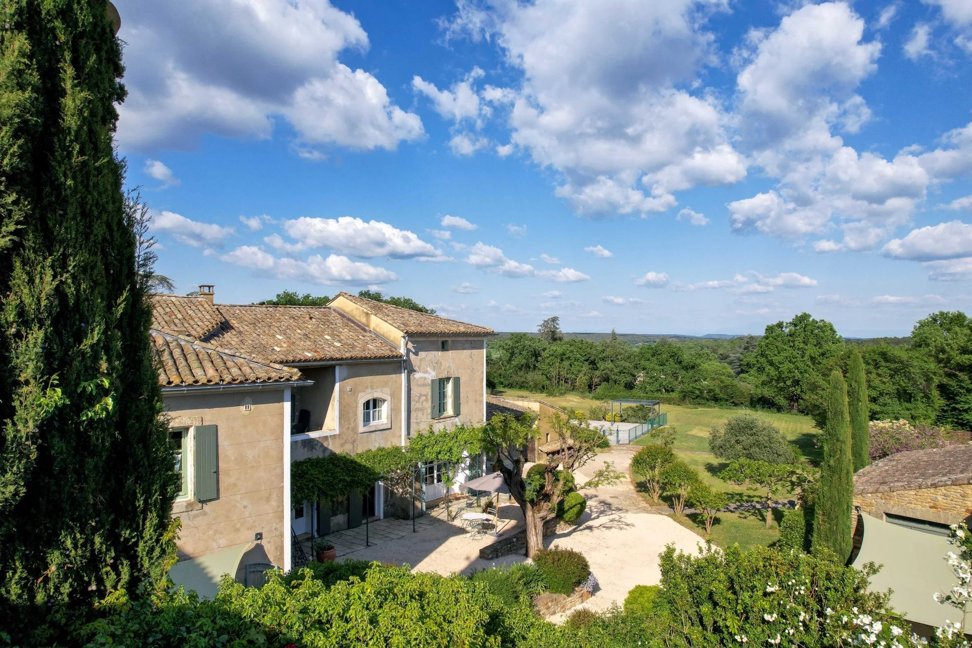 Maison à vendre, 323m², Uzès