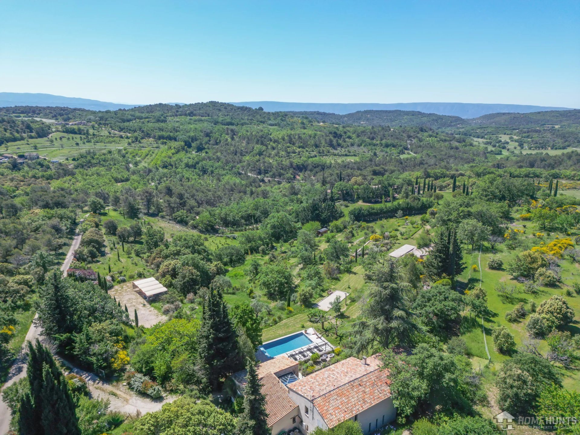 Maison à vendre, 317m², Murs