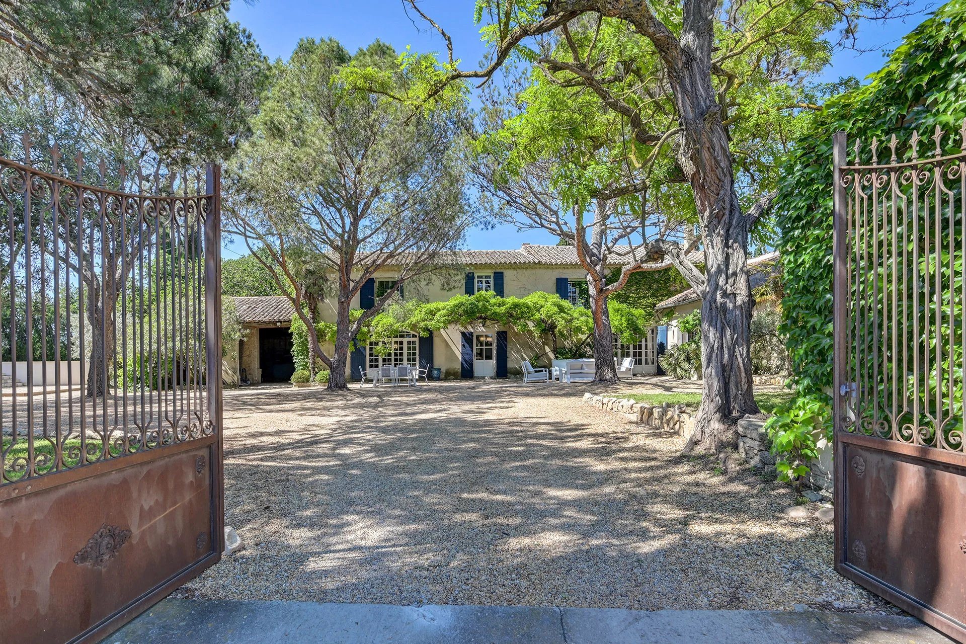 Maison à vendre, 380m², Alleins