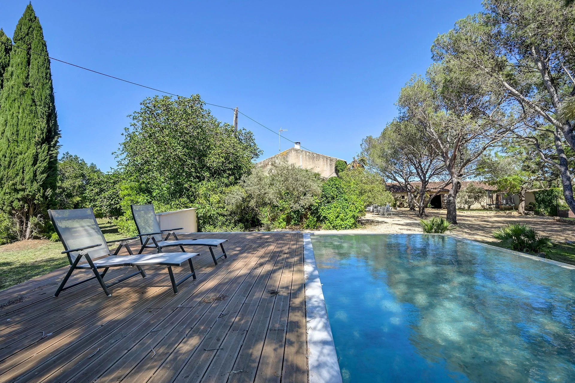 Maison à vendre, 380m², Alleins