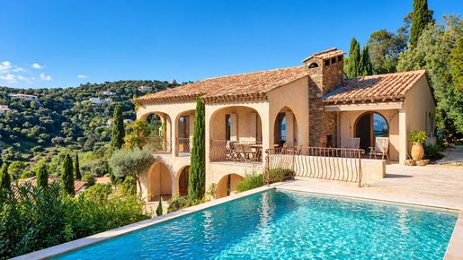 Maison 7 pièces 155 m² · à Roquebrune-sur-Argens · 155 m² · 1 995 000 €