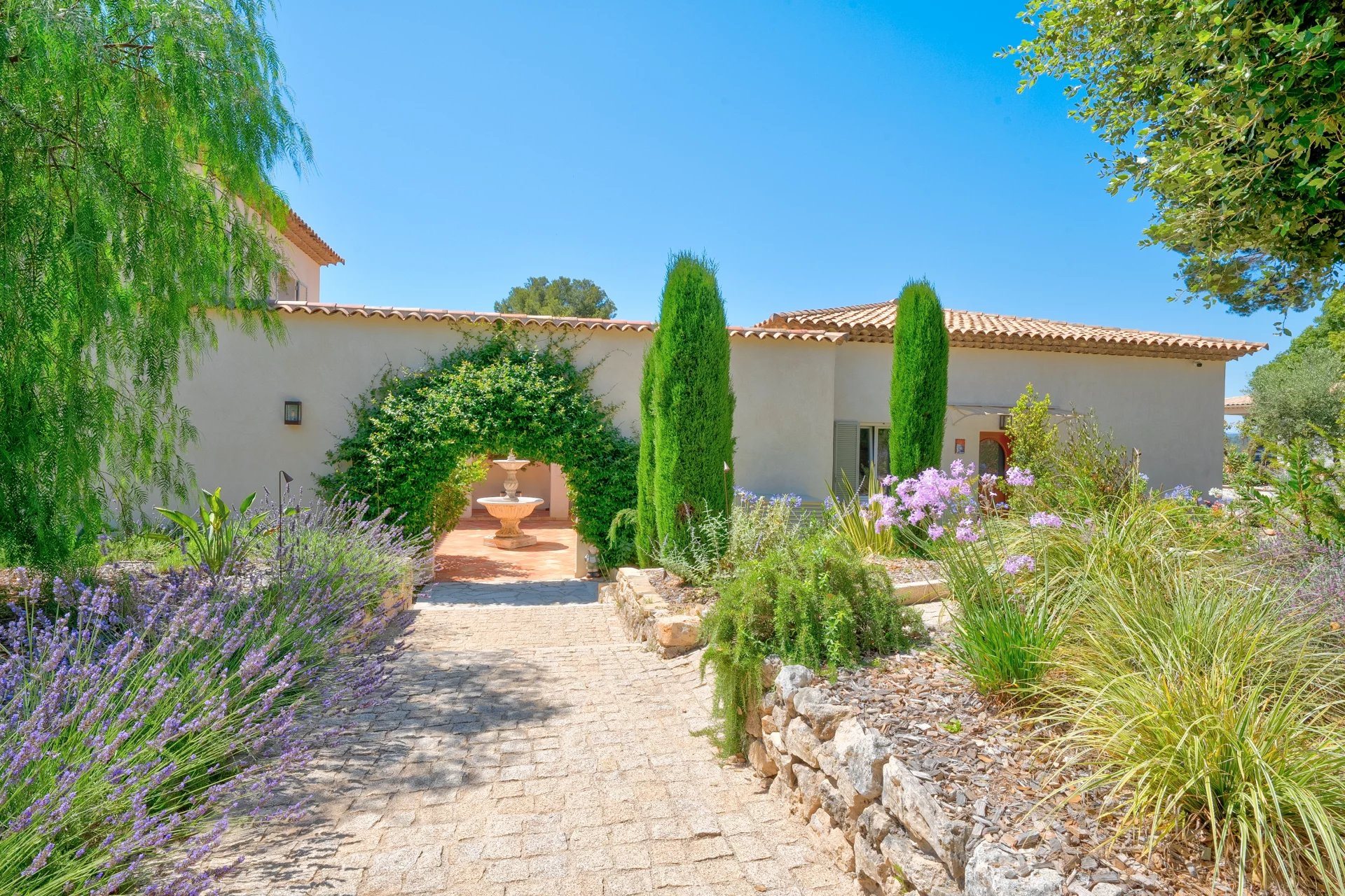 Maison à vendre, 555m², Valbonne