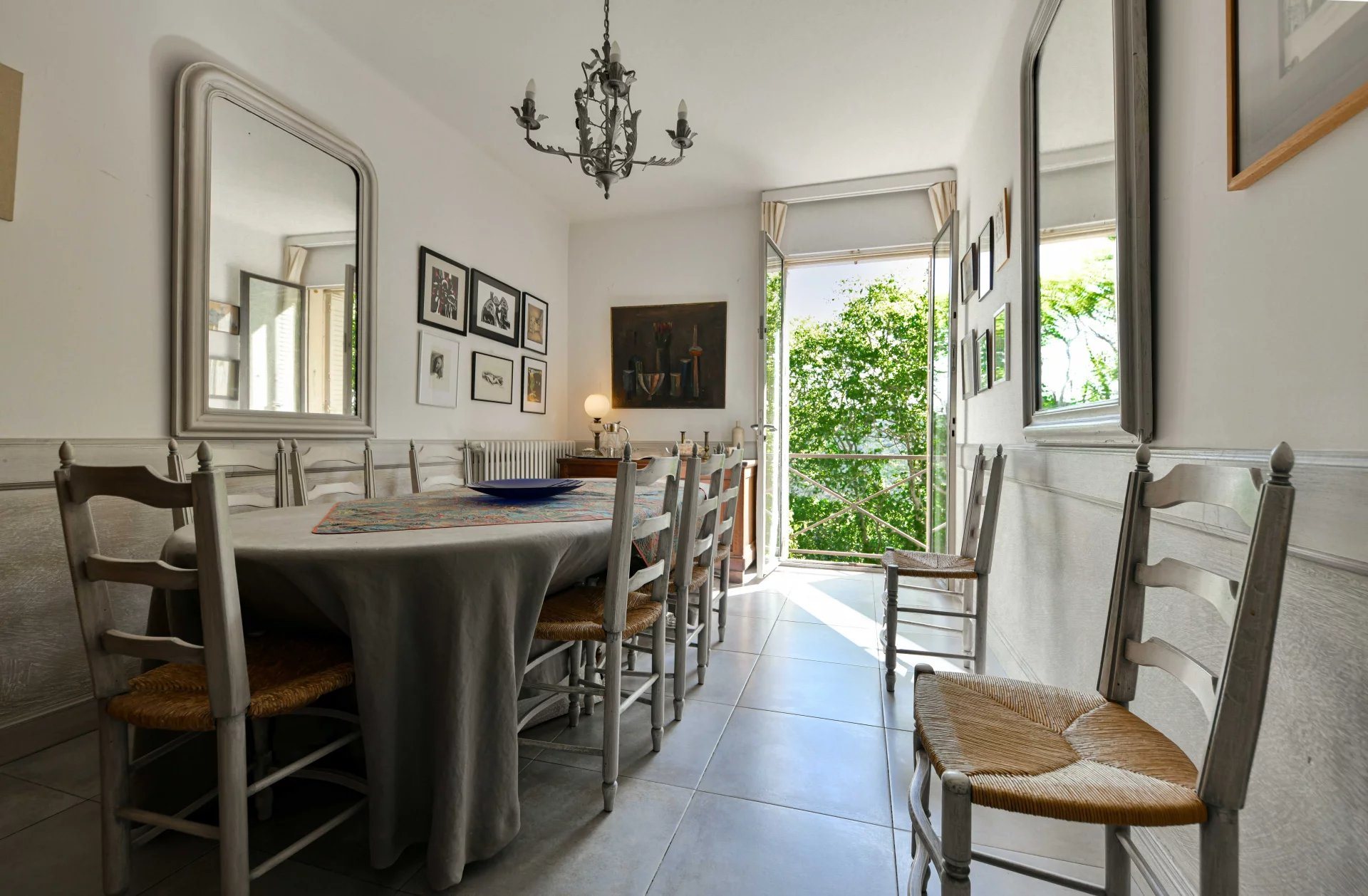 Maison à vendre, 246m², Uzès