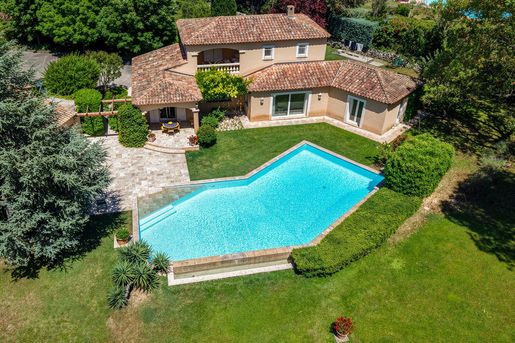 Maison 200 m² · à Aix-en-Provence · 200 m² · 1 590 000 €