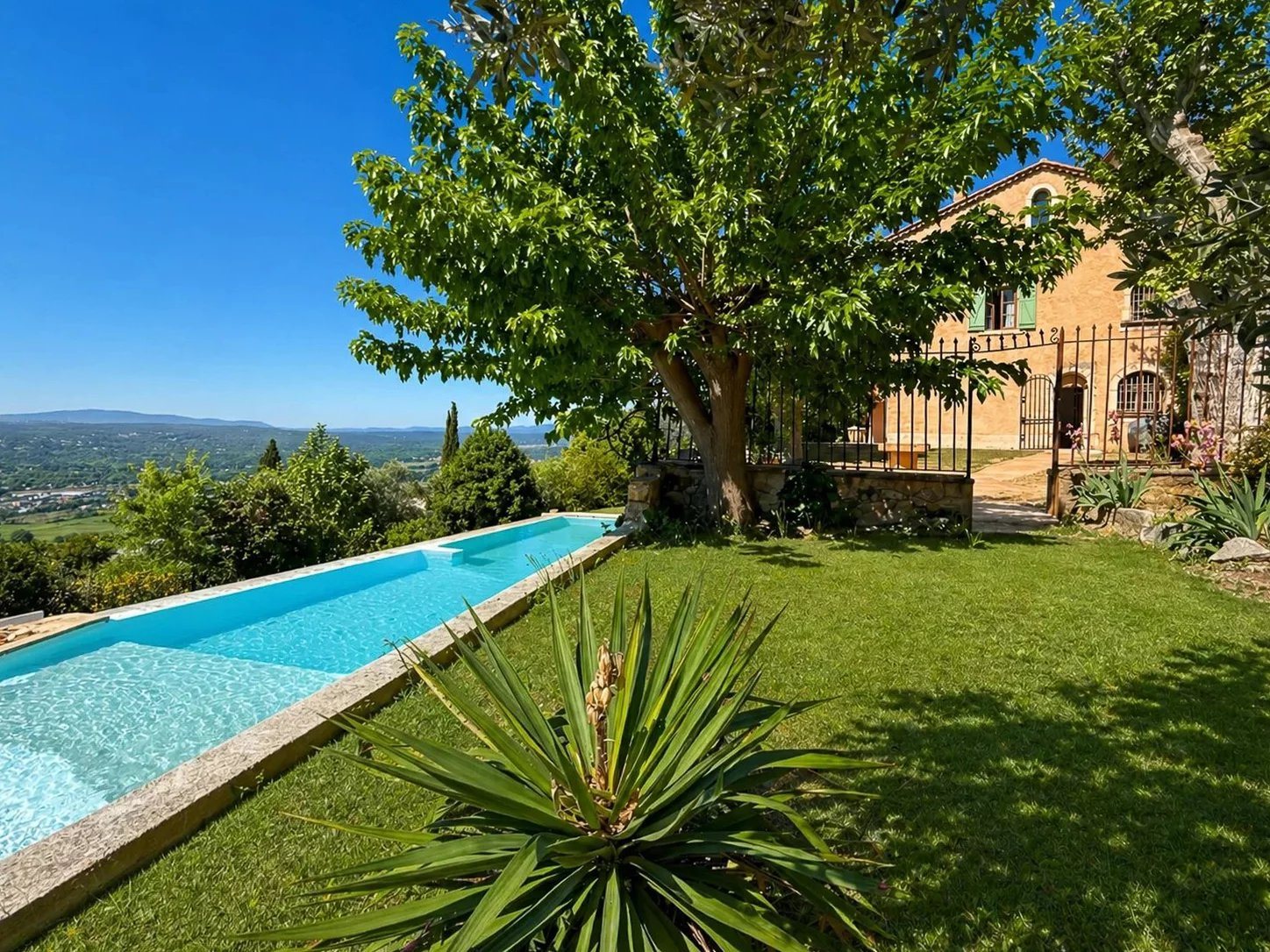 Maison à vendre, 300m², Montauroux