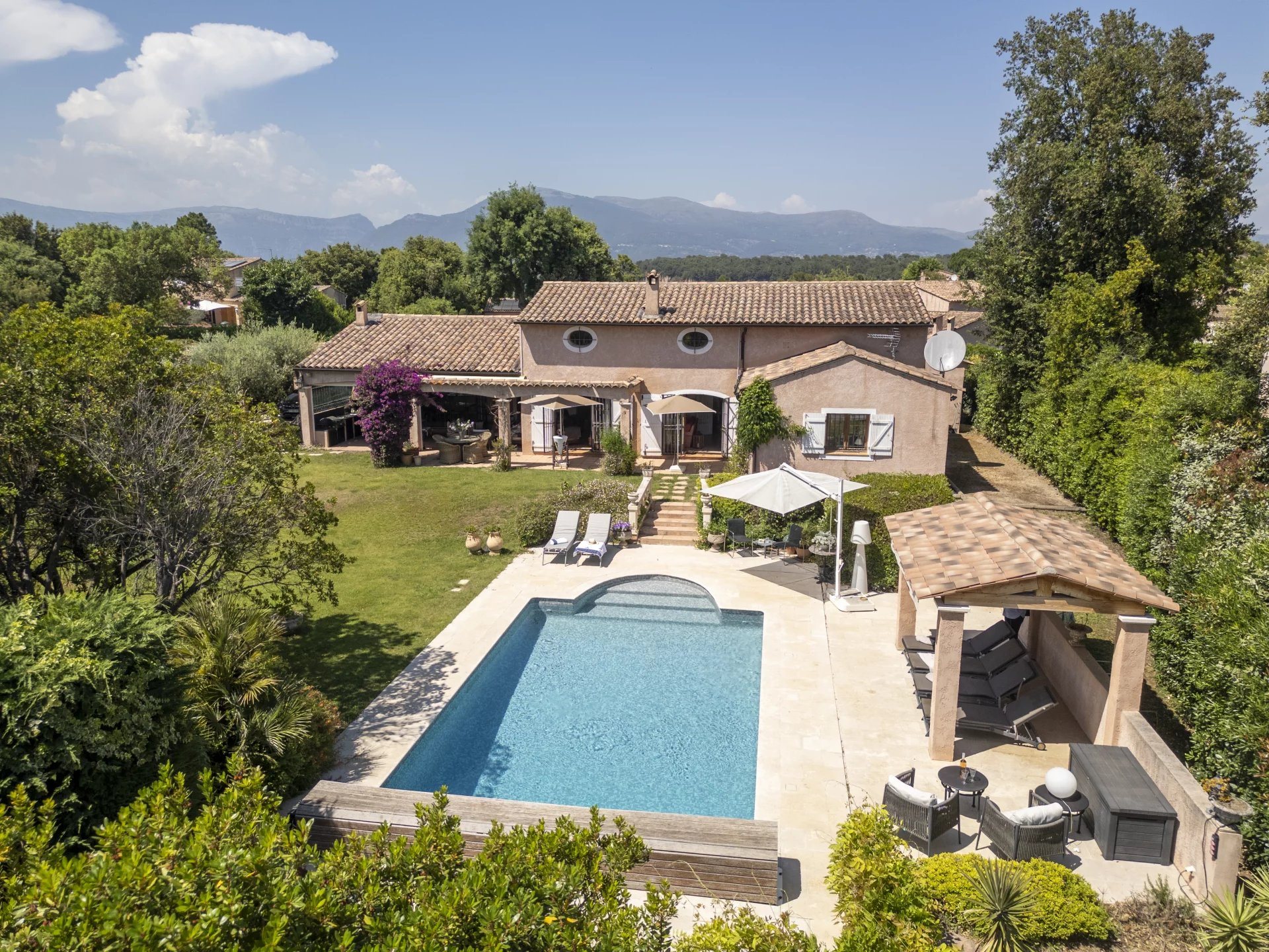 Maison à vendre, 233m², Valbonne