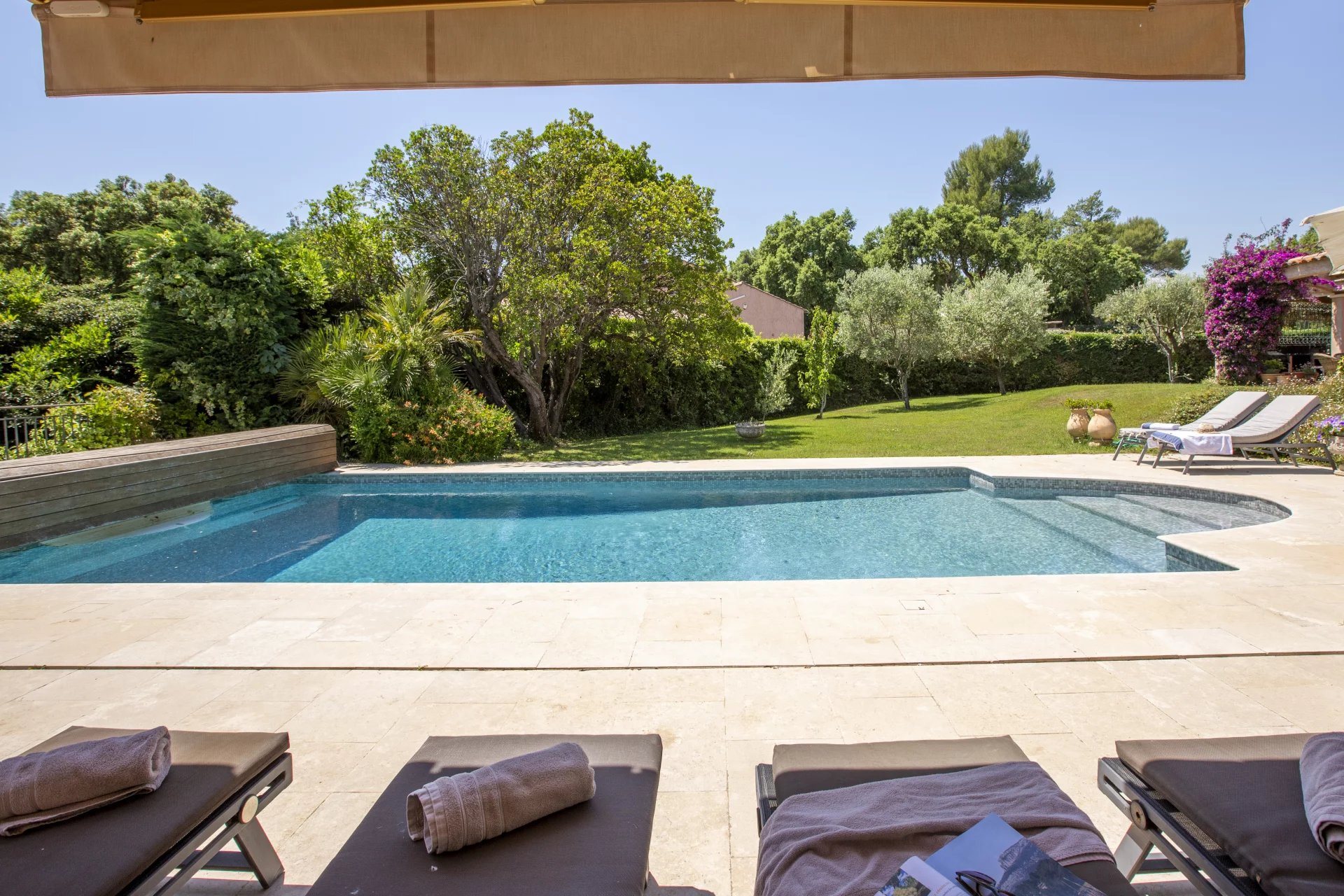 Maison à vendre, 233m², Valbonne