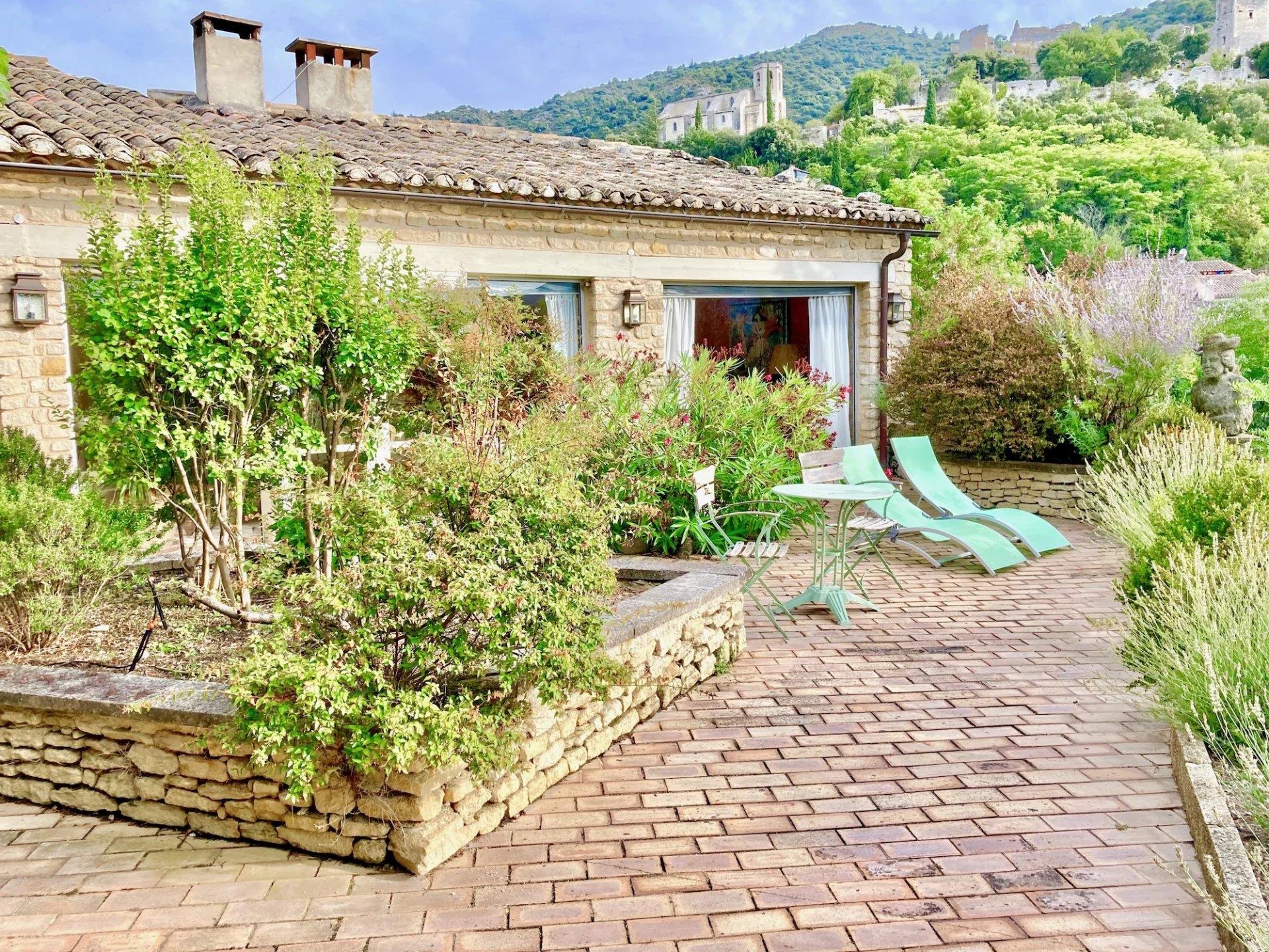 Maison à vendre, 400m², Oppède
