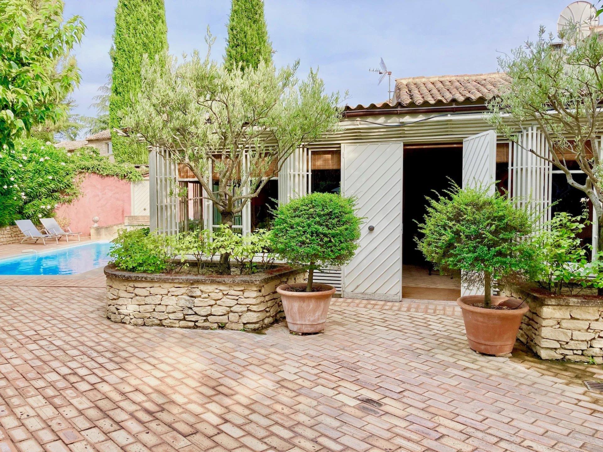 Maison à vendre, 400m², Oppède