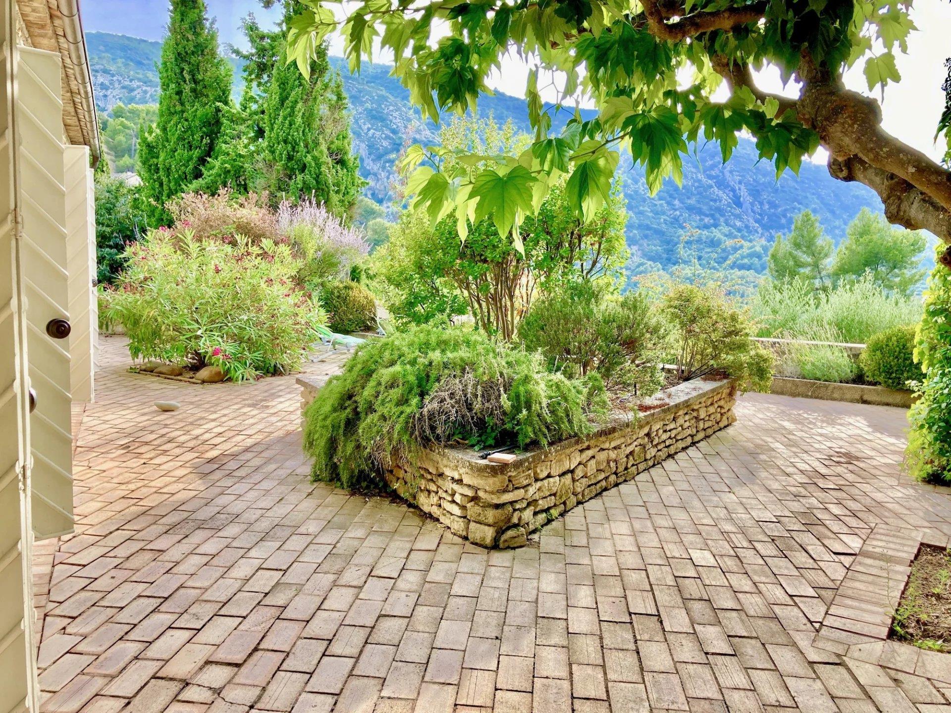 Maison à vendre, 400m², Oppède