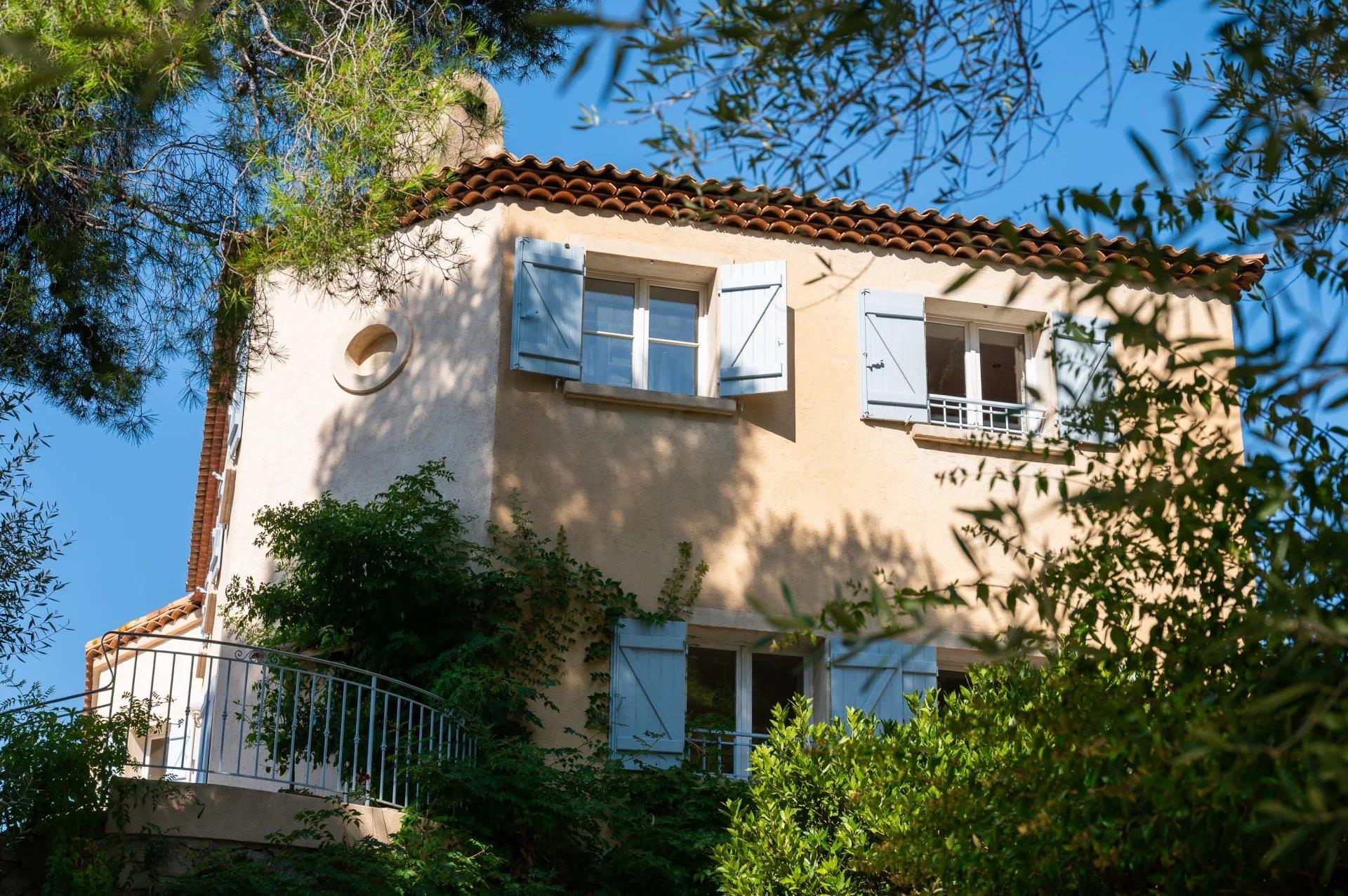 Maison à vendre, 280m², Carqueiranne