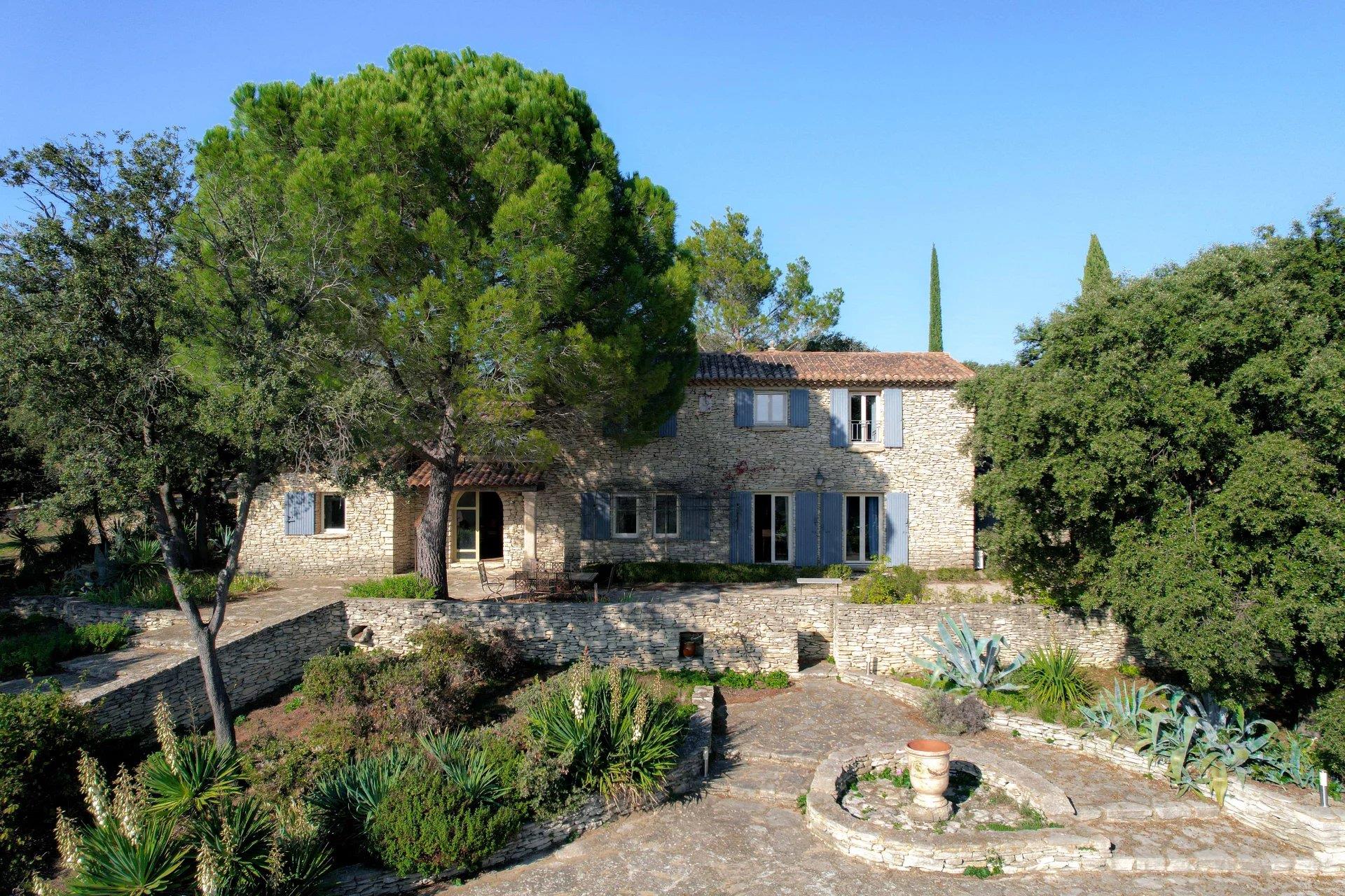 Maison à vendre, 414m², Uzès