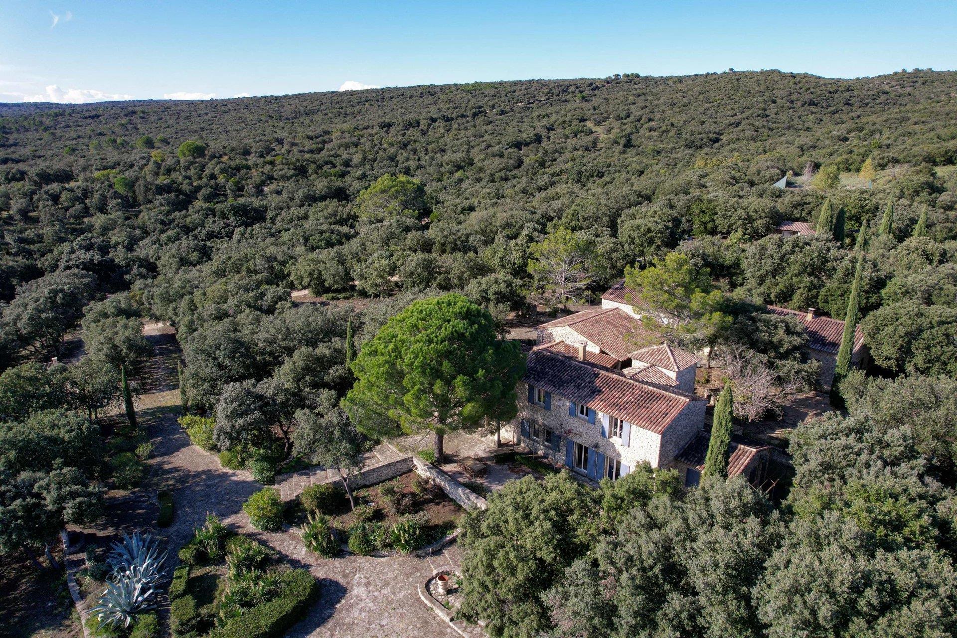 Maison à vendre, 414m², Uzès