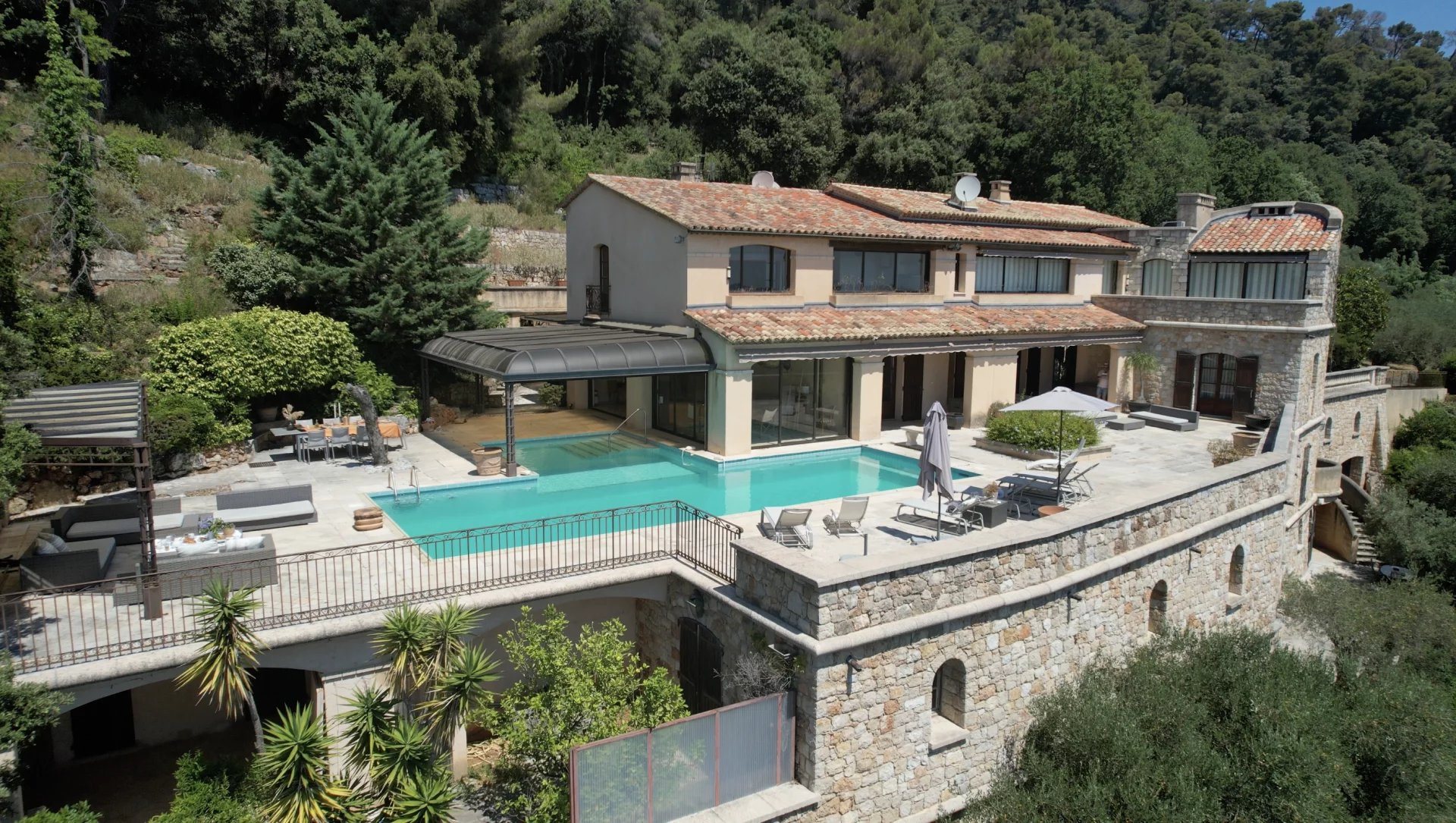 Maison à vendre, 907m², Grasse