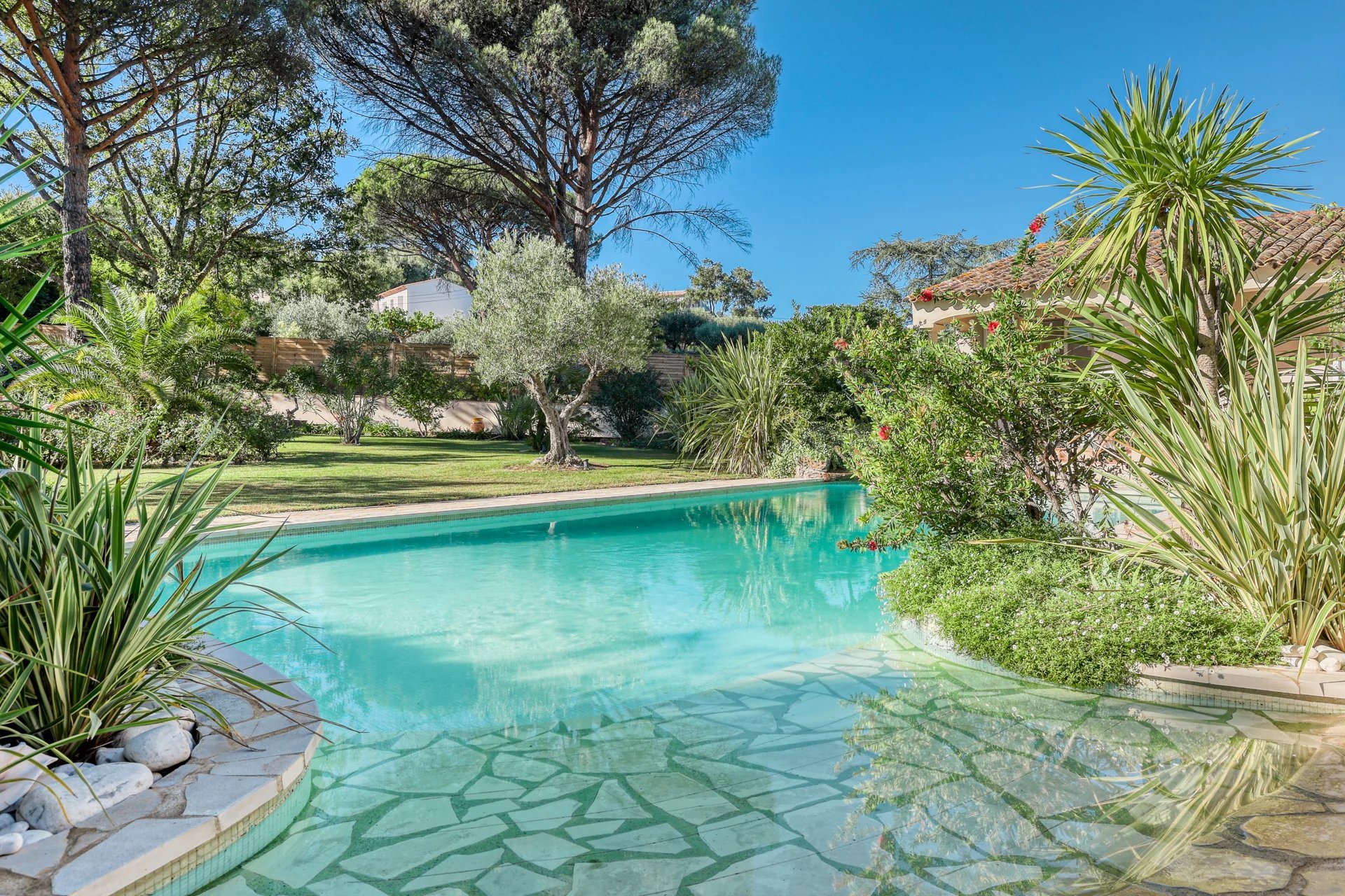 Maison à vendre, 245m², Cogolin