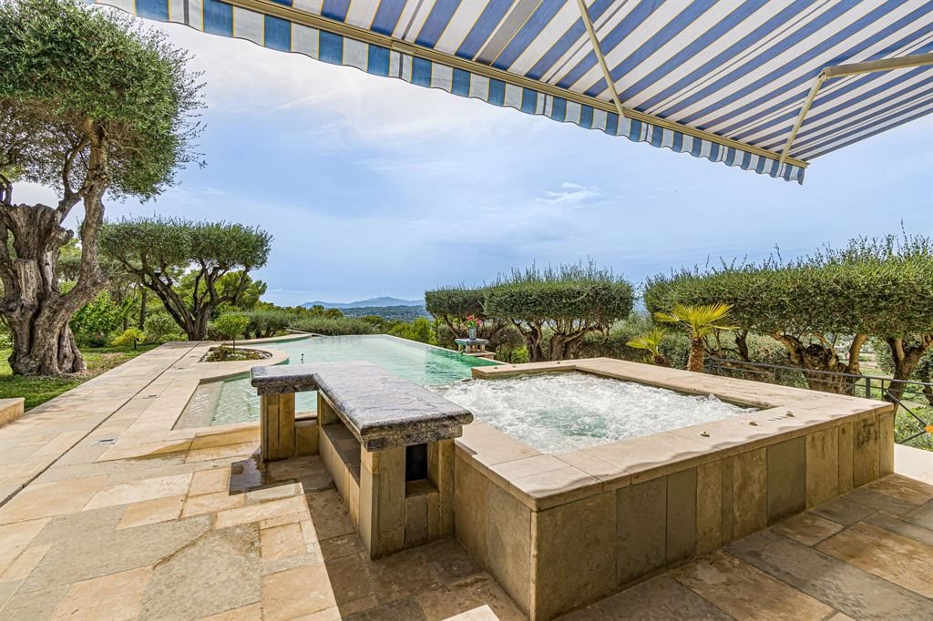 Maison à vendre, 430m², Grasse