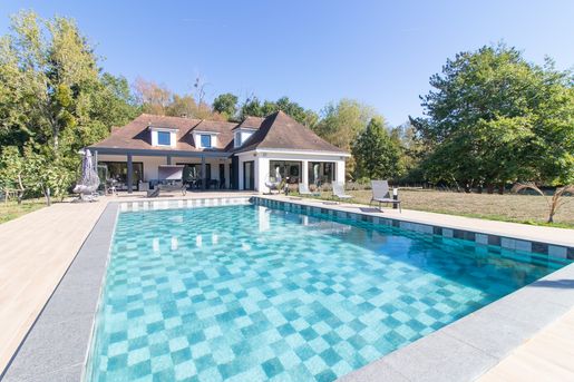 Maison 435 m² · à Coutevroult · 435 m² · 2 950 000 €