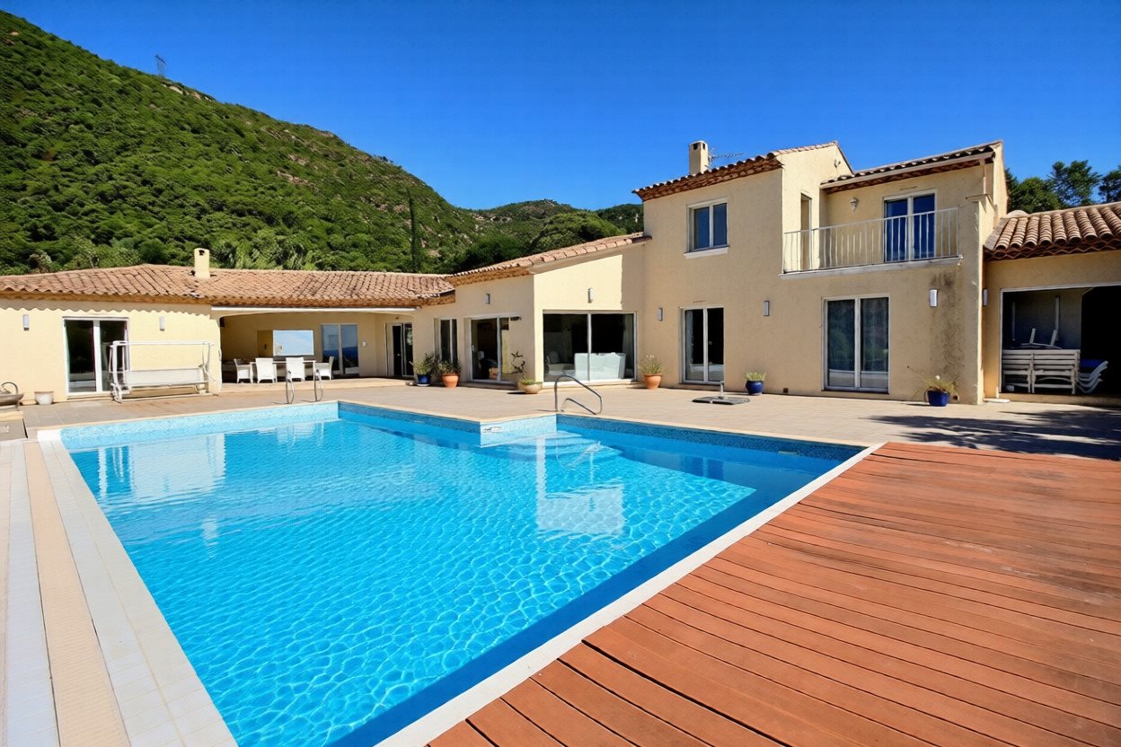Maison à vendre, 272m², Cavalaire-sur-Mer