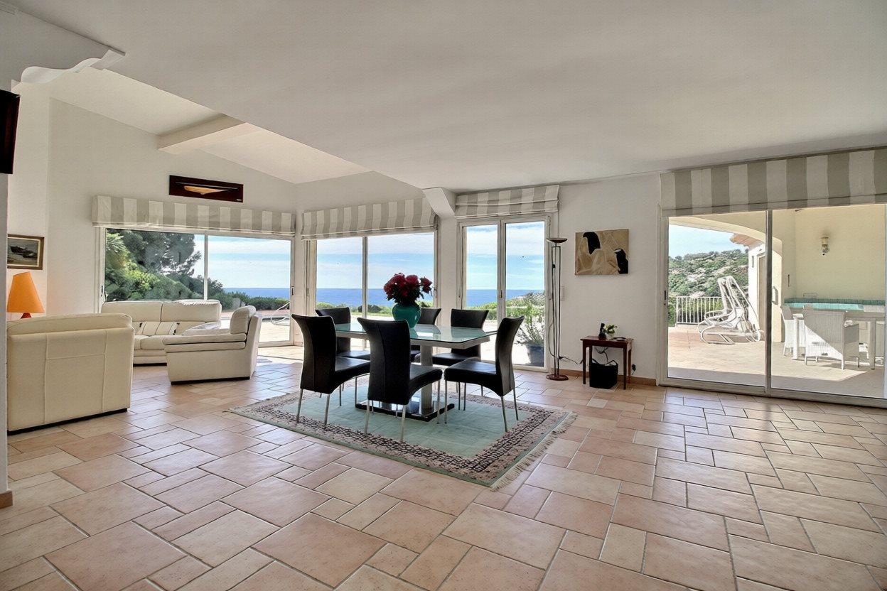Maison à vendre, 272m², Cavalaire-sur-Mer