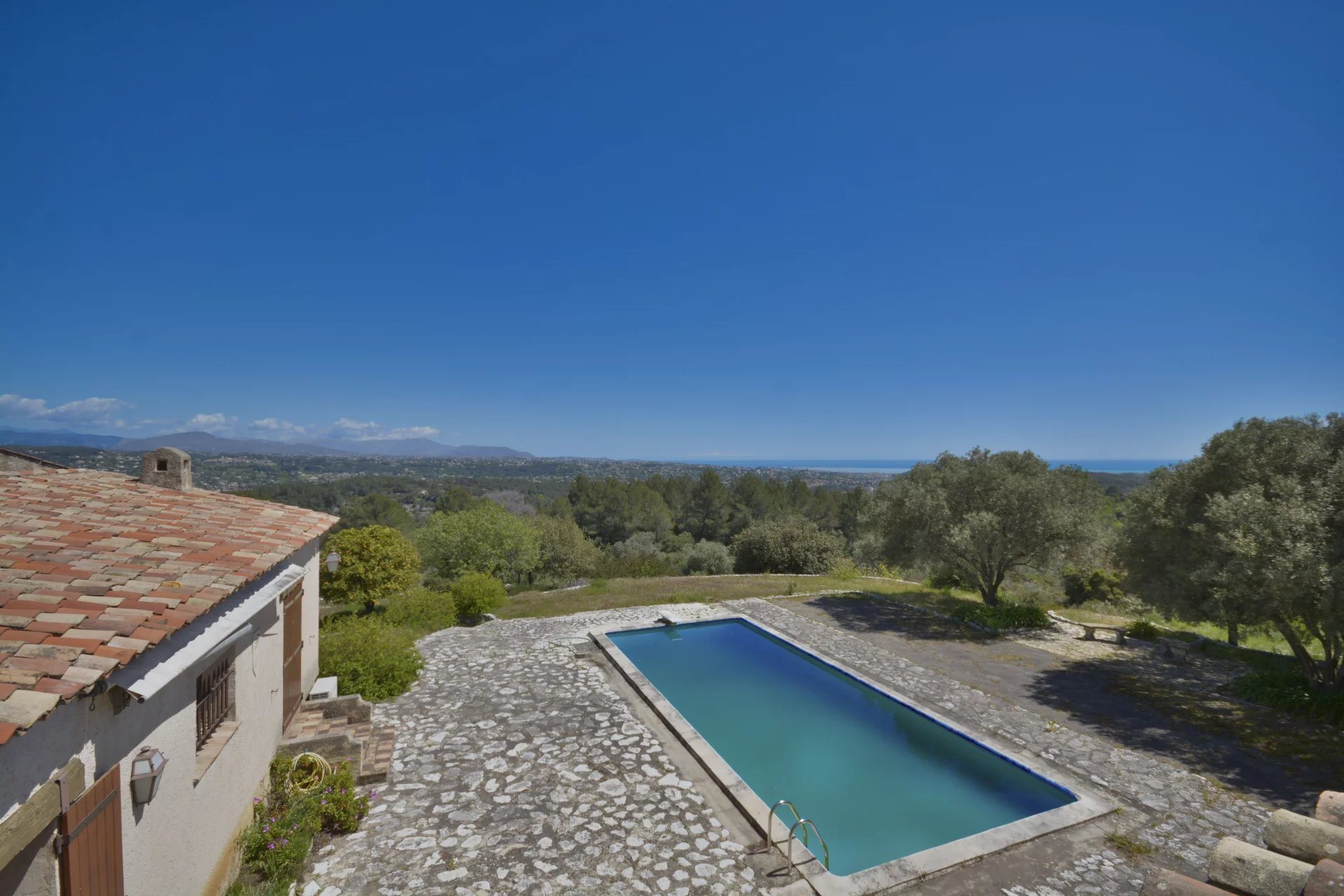 Maison à vendre, 350m², Roquefort-les-Pins