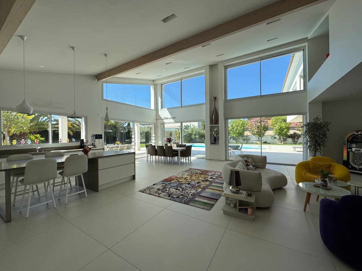 Maison à vendre, 370m², Saint-Cyr-sur-Mer