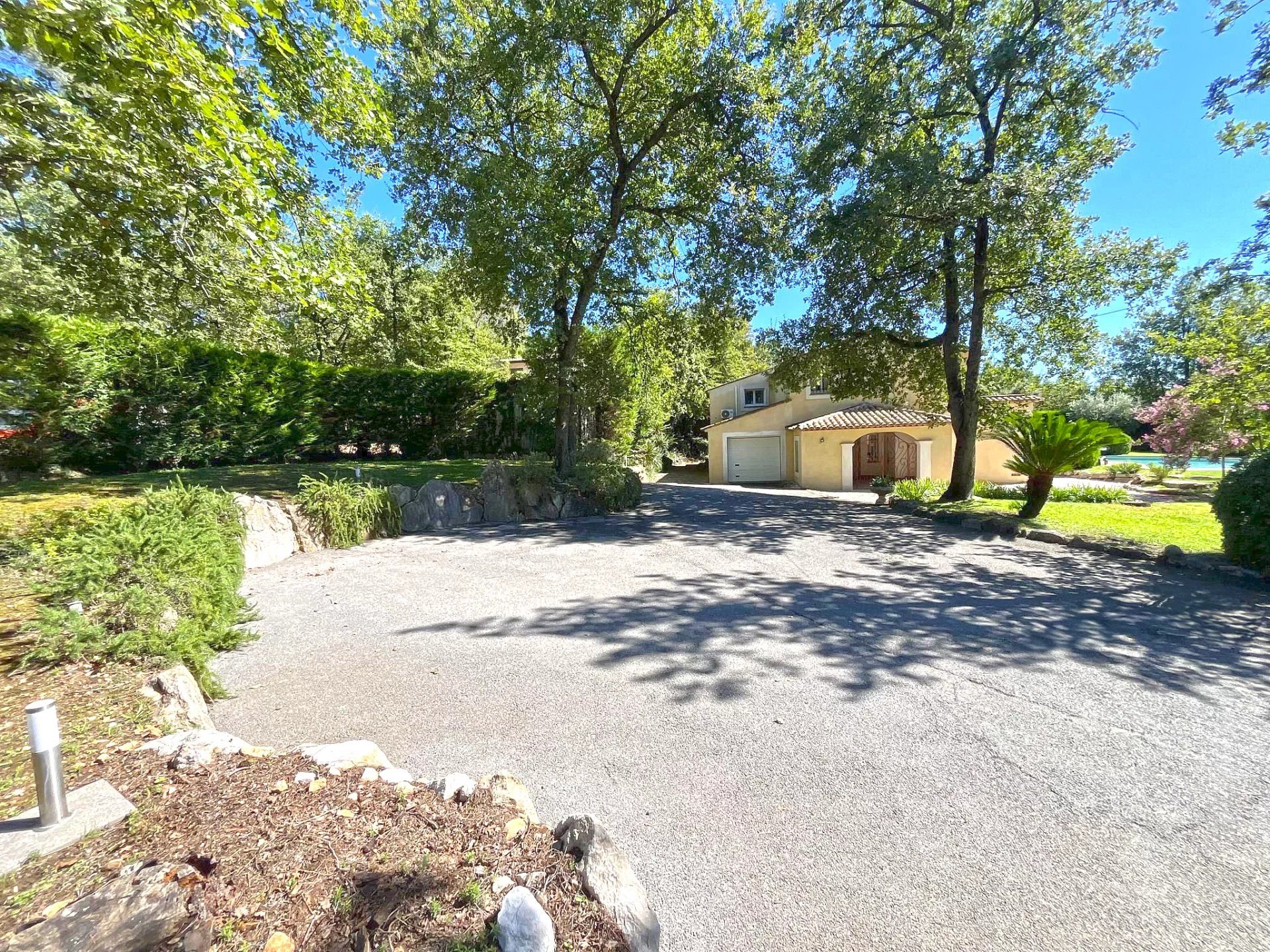 Maison à vendre, 249m², Roquefort-les-Pins